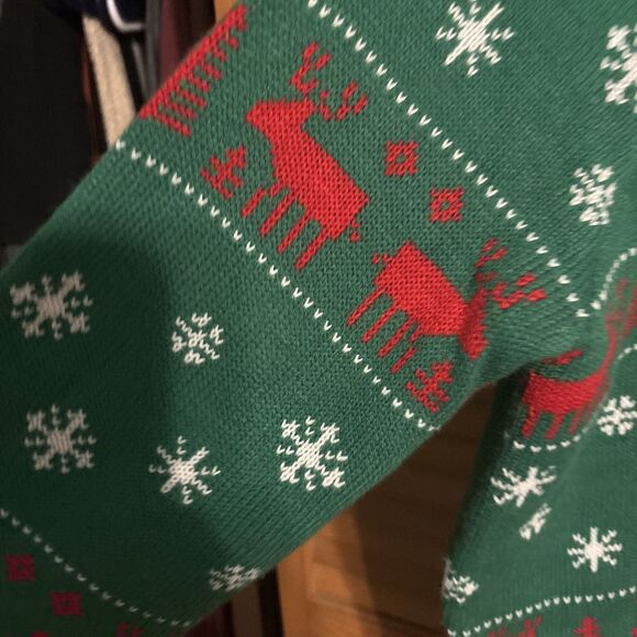 Ugly Christmas Sweater SANTA PAWS X Large 14-16 JuniorGreen PUG Unisex - Picture 6 of 7